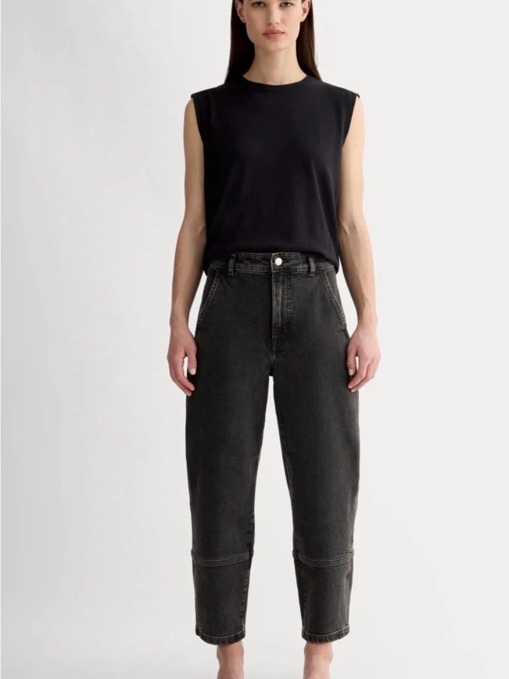 Everlane | The Utility barrel Jean in “washed black”